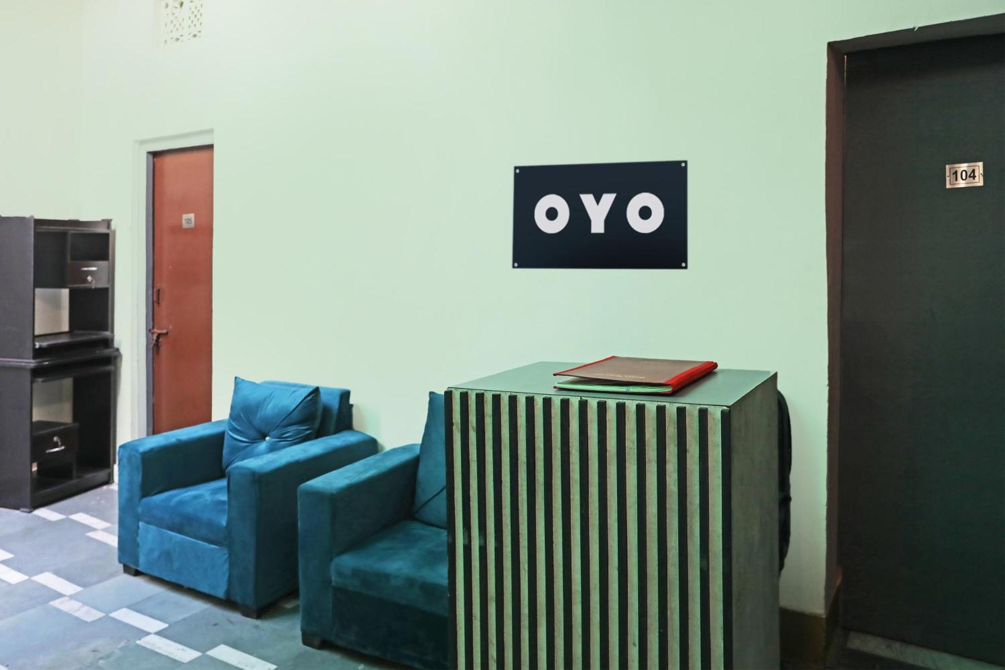 Oyo Kashish Palace นิวเดลี ภายนอก รูปภาพ